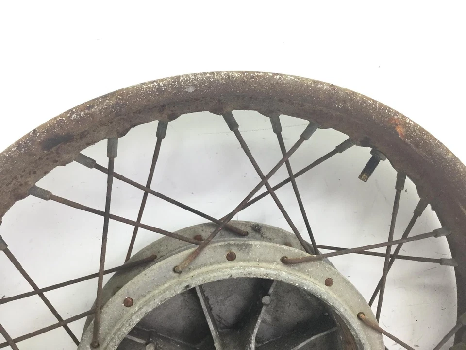 Rueda delantera 18 X 2,15 damas top centro muerto moto guzzi nuovo falcone 500 1972 Foto 3 de 4