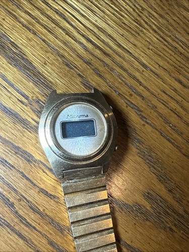 OROLOGIO AL QUARZO MICROMA LCD DIGITAL VINTAGE tono oro per PARTI VECCHIO Blade Runner - Foto 2 di 11