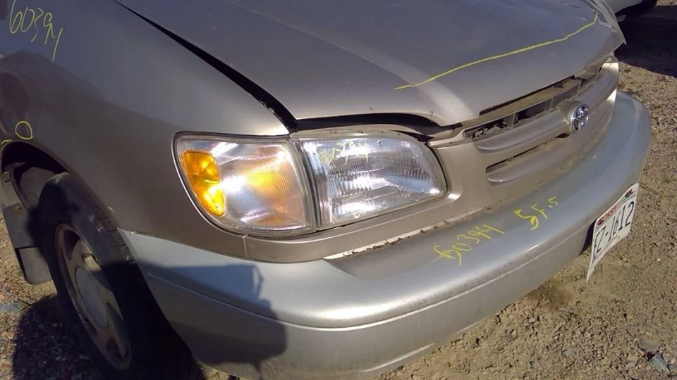 (LOCAL PICKUP ONLY) Front Bumper Fits 98-00 SIENNA 4304483 - Image 2 of 4