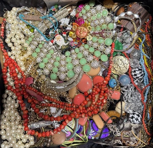 Huge 19 Pound Vintage to Now Costume Jewelry Good Use Wear Sell Craft Lot# GB23