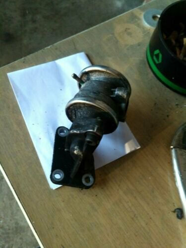 Audi 2,8 30V ALG AGR Ventil Abgasrückführung 078 131 101F