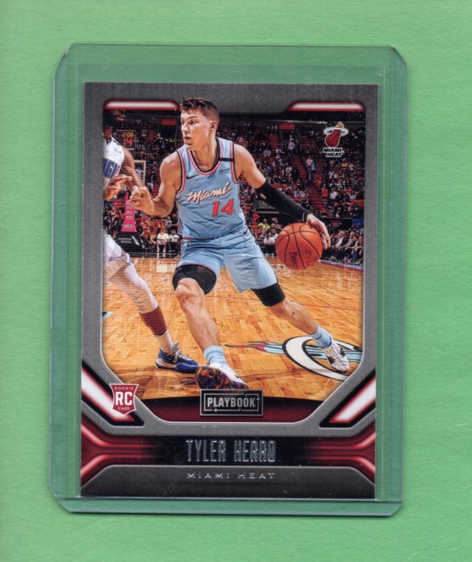 2019-20 Panini Chronicles Playbook Basketball Tyler Herro ROOKIE #185 Miami Heat