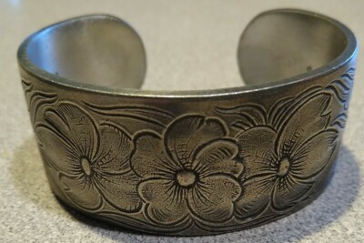 Salisbury Pewter July Cuff Bracelet Vintage Salisbury Pewter Cuff Bracelet  main image 2
