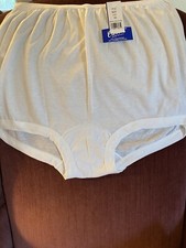 New Vintage White Womens Size 10 Carole Flattering Fit Granny Panties Undies