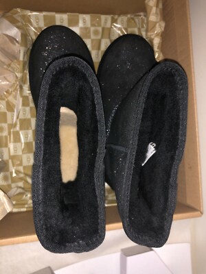 UGG, Australia, 5 USA/4 UK/35 EU/230 Japan, Black, Fur Origin