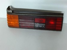 Feu arrière Nissan CEDRIC
