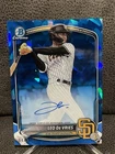🔥Leo De Vries 2025 Bowman Sapphire Chrome Prospect Blue Auto #44/199 Padres