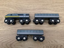 Brio Intercity 33419 Rare Wooden Engine & 2 Car Set Trains Of The World Series