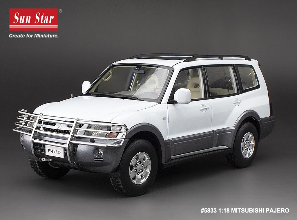 SUN STAR 5833 1:18 Mitsubishi Pajero V73 - White