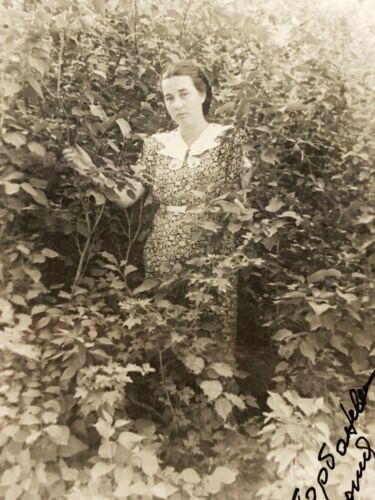1940s Vintage Image Girl Posing in the Tree Bushes Soviet Girl - Picture 1 of 5