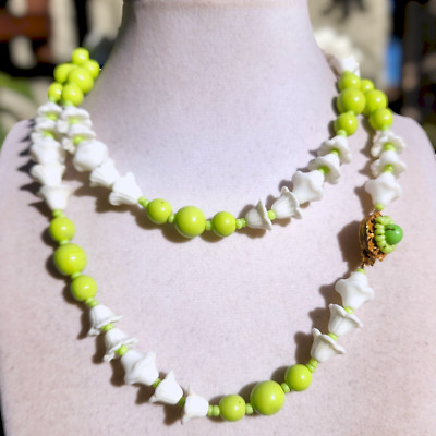 Vtg SIGNED Miriam Haskell Necklce White Milk Glass Green Enamel Tulip Flower 
