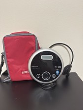 INSIGNIA Portable CD Player MP3 Playback w/ FM Tuner NS-P5113 Headphones Works