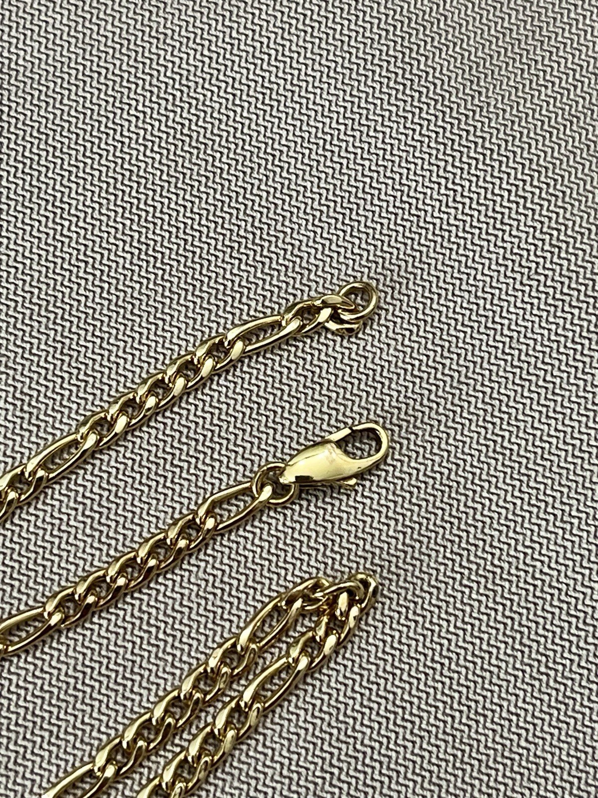 14k solid gold Figaro link chain - image 2