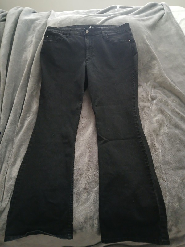 Lee Riders Women’s Black Dark Denim Bootcut Jeans 5-Pocket Stretch Button Zip