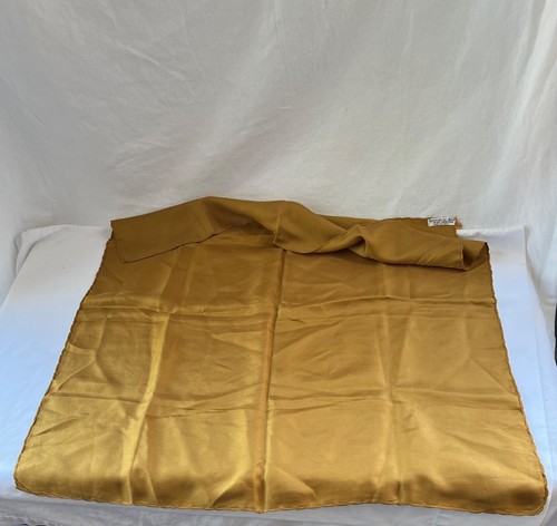 Vintage Gold Color Silk Vera Gold Piece Collection 22” Sq Italy - Picture 5 of 5