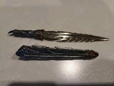 1/6 Hot Toys MMS190 AVP Alien Vs Predator Cicatriz Espada y Funda SOLO