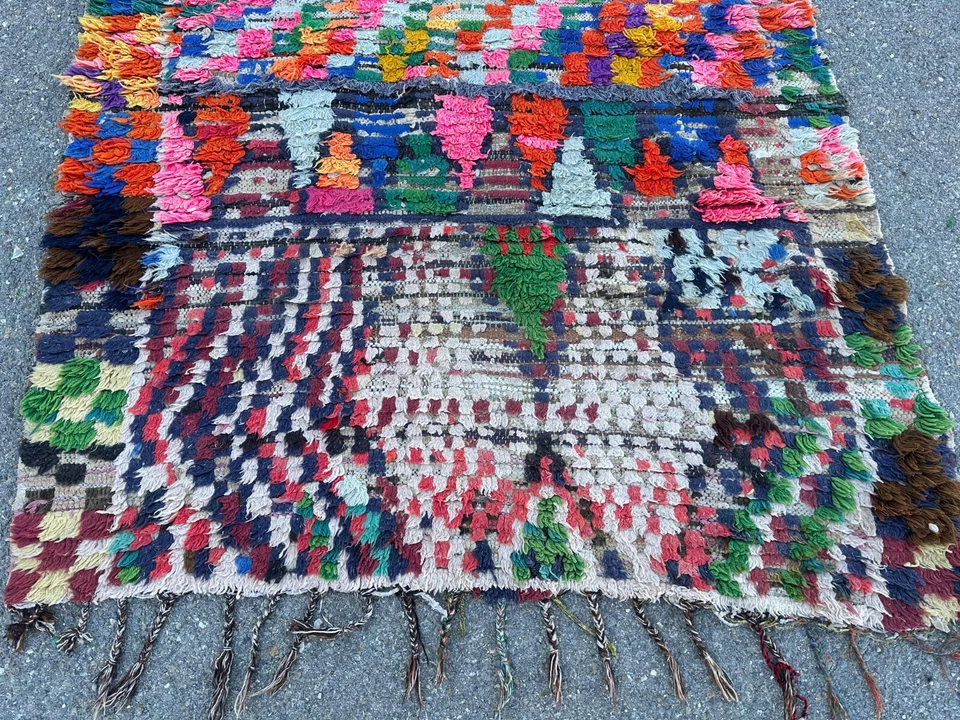 Handwoven Moroccan Boucherouite Rug–Vibrant Colorful Boho Area Carpet 3.2x5.5 ft - Image 4 of 4