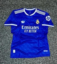 Réal Madrid Soccer Jersey – 2025/2026 – Good Quality Football Shirt (Men/Women)