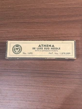 Share Vintage Lee's ‘Athena’ De Luxe Rug Needle with 5 Points - No. 1690 w/ Box