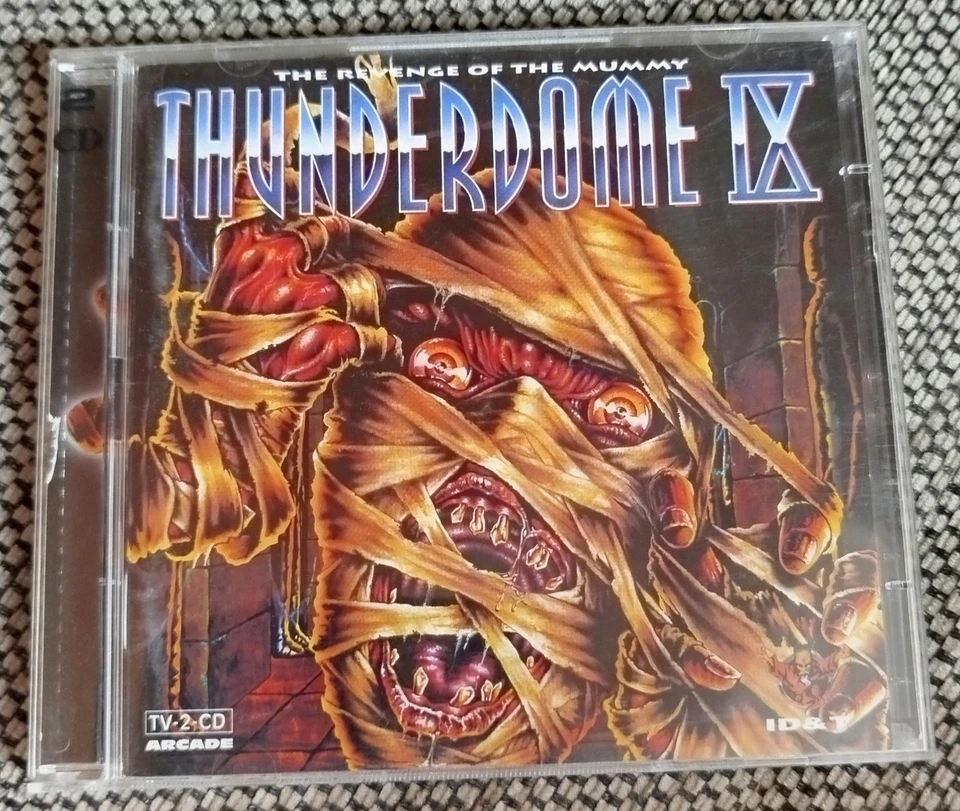 !!! CD Box Thunderdome IX - Lesen !!!