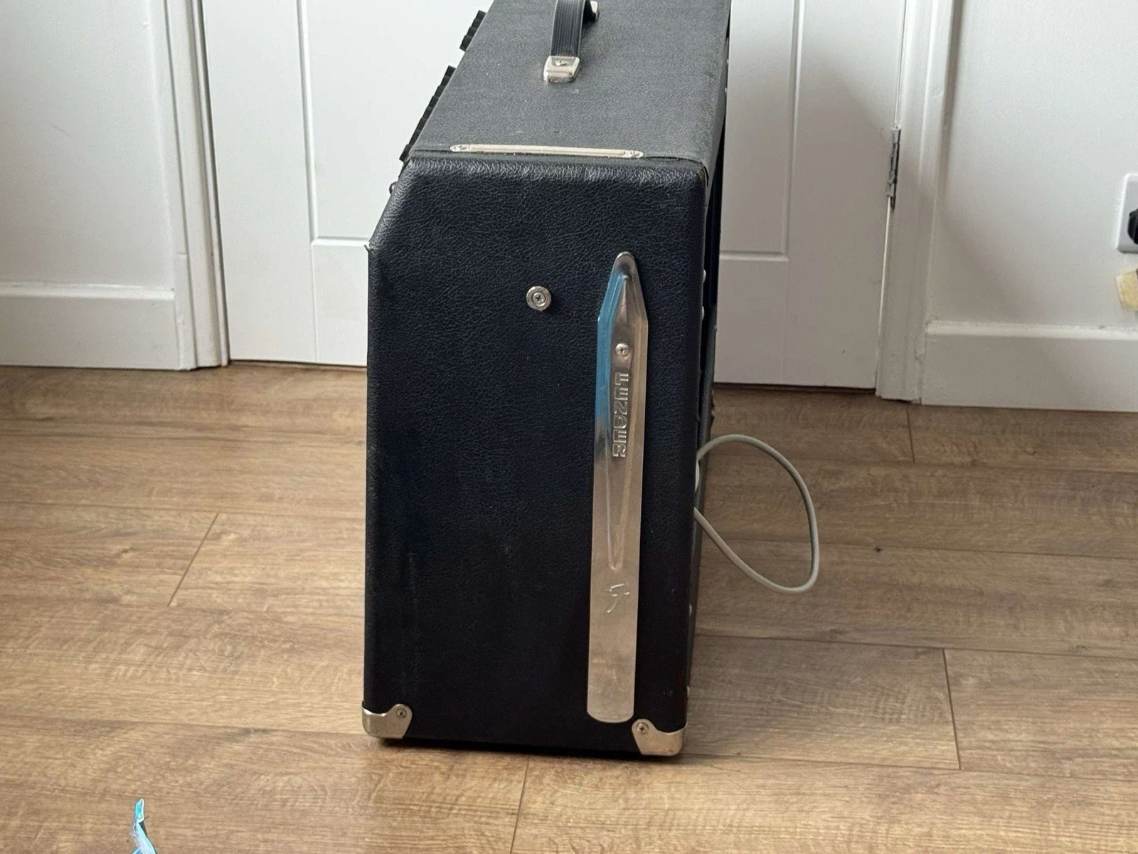 Picture 3 of 10