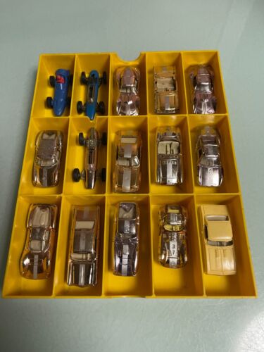 LET'S HAVE A GOOD SMOKE! RARE PREOWNED AURORA CIGAR BOX CAR STORAGE CASE/15 CARS
