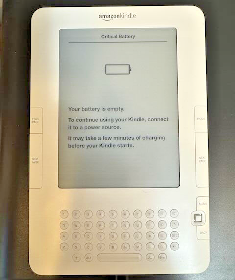 Kindle D00701 2nd Gen 2GB White eBook Reader Parts Bundle-image