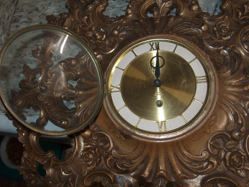 Syroco Wanduhr Schmuck 8 Tage frühes Formholz Original Etikett & Logo ohne Schlüssel - Bild 9 von 12
