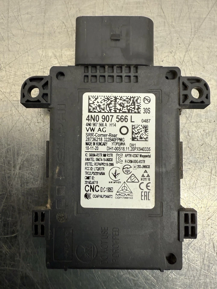 Unidad de control de asistencia de carril Audi RS6 C8 4.0 DJPB 4N0907566L 2021 Foto 3 de 4
