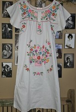 NWT Unik Embroidered Spring Dress White Floral Prairie Hippy Boho Colorful Med