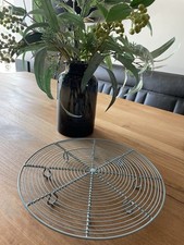 Sophie Allport hellblauer Kuchenst&auml;nder mit Kabel