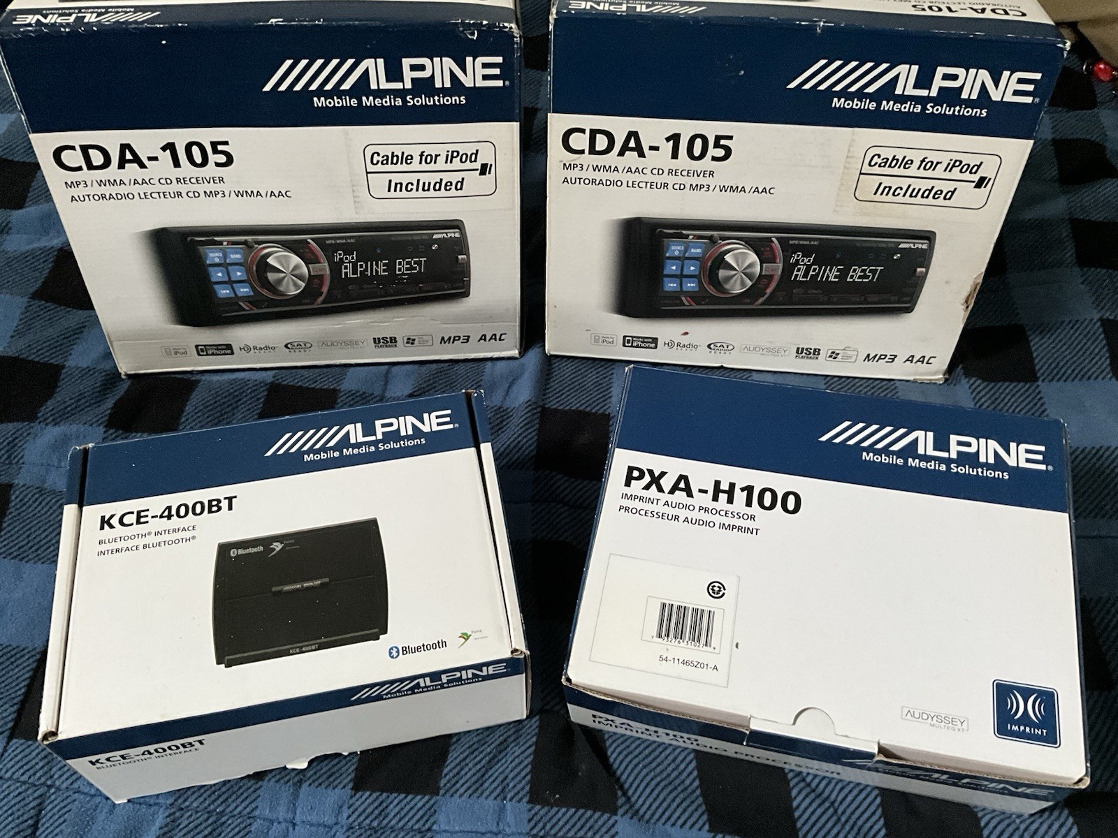 Ultimate Alpine CDA-105 CD Player Bundle