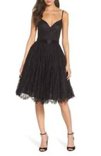 MAC DUGGAL SWEETHEART NECK EMBELLISHED LACE BLACK PARTY DRESS sz 4