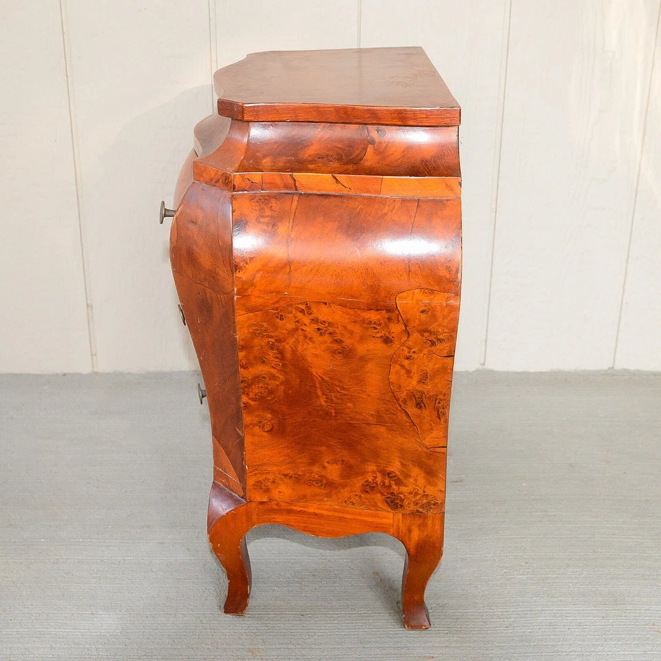 Pequeño cofre bomba Luis XIV vintage hecho en Italia.  Recogida local, Cincinnati, Ohio Foto 4 de 4