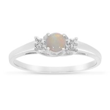 Ring 14 Karat Weißgold runder Opal und Diamant
