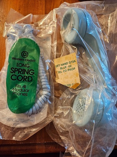 Western Electric G15A Handset & Long Spring Cord - Blue 62 - Picture 2 of 3