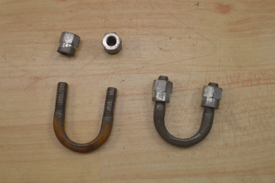 Parafusos U de montagem guidão OEM Harley Davidson/Aermacchi, 73-75, Z90, #45635-72P - Imagem 4 de 4