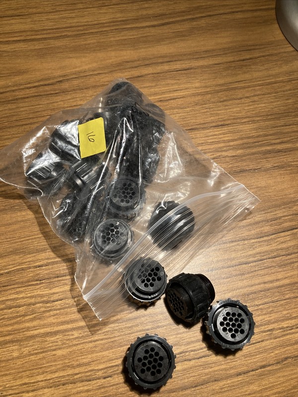 Lot of 16 Te Amp Circular Plastic Connectors ,Cpc Plug Assembly Size16