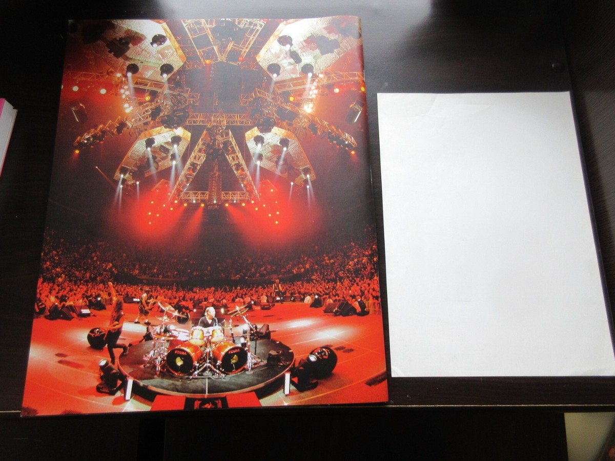 Metallica 2010 World Magnetic Tour Concert Program Book w Japan