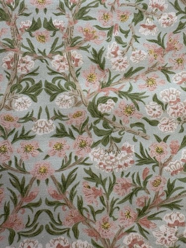 X3 Metres Cotton Fabric V&A William Morris Morris' Muses Blossom Green & Pink - Picture 2 of 7