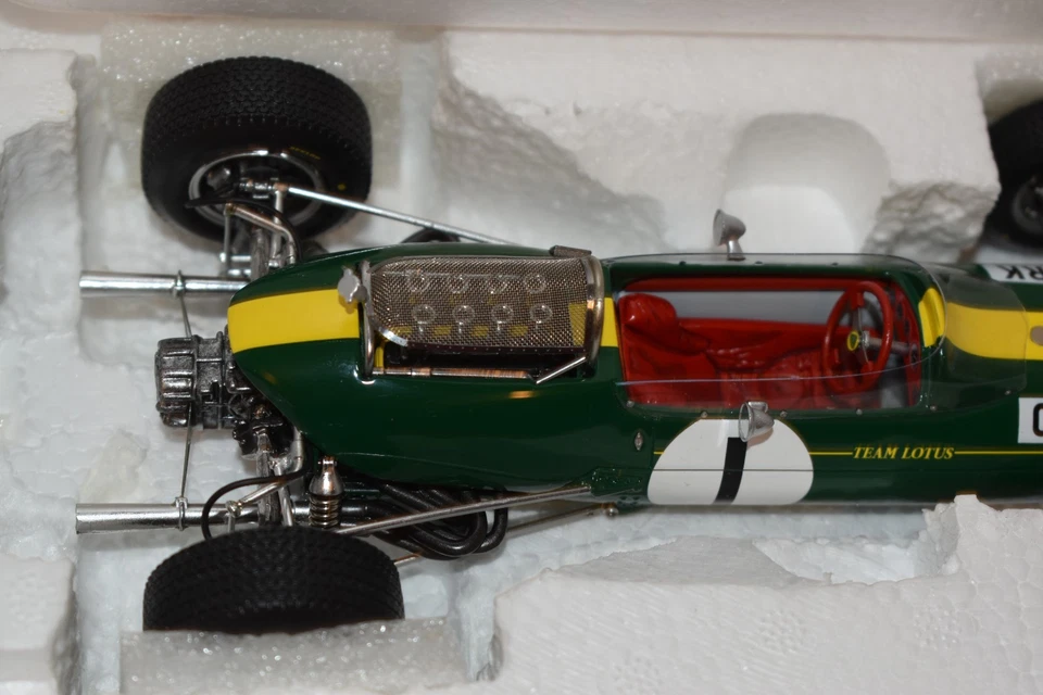 Spark Diecast Lotus 33 #1 Jim Clark - 1965 West German Grand Prix - 1:18 - MIB - Image 4 of 4