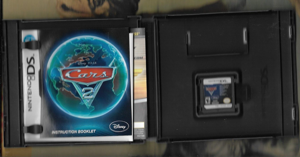 NINTENDO DS Video Game DISNEY PIXAR CARS 2 CHROME SPIES