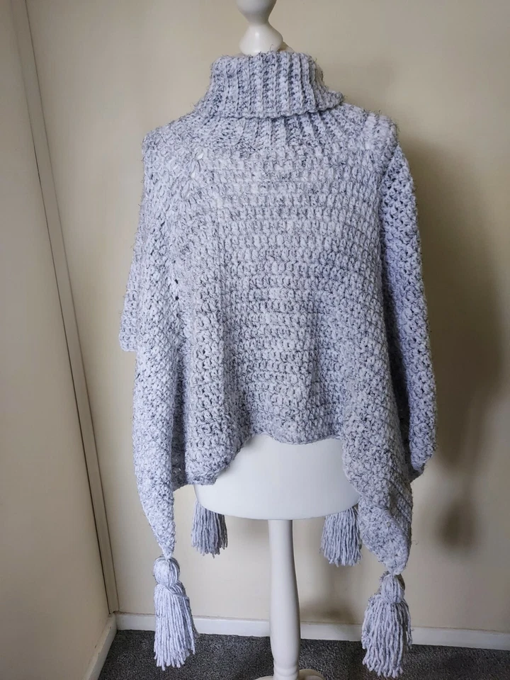 Crochet pattern for Ladies poncho and bobble hat set, shawl, wrap - Image 4 of 4