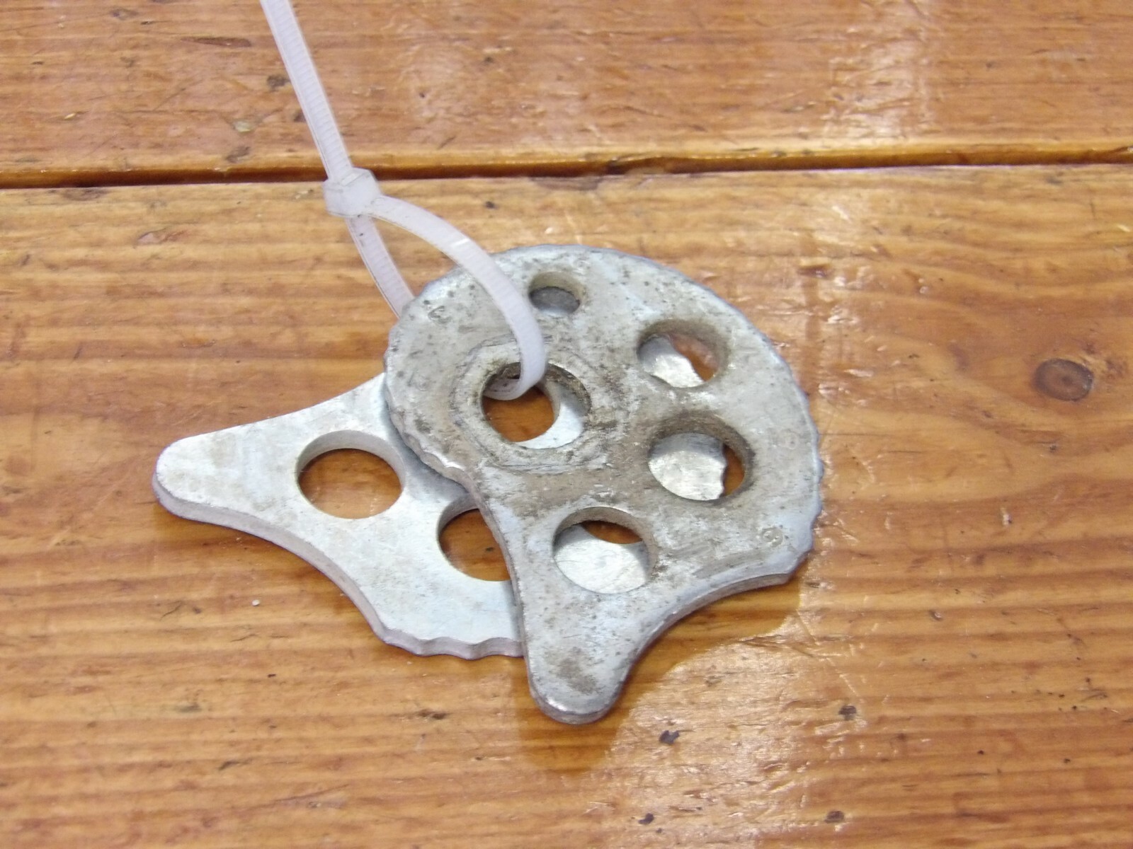 9207 Yamaha Serow XT225 REAR AXLE CHAIN ADJUSTER PULLER TENSION 5H0253880000 eBay