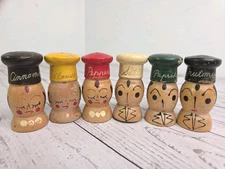 1950s Wood Spice Salt Pepper Cinnamon Shakers Kitch Adorable 2025 Lot of 6 Japan
