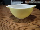 Vintage Pyrex Yellow 441 Cinderella Mixing Bowl 1 1/2 pt