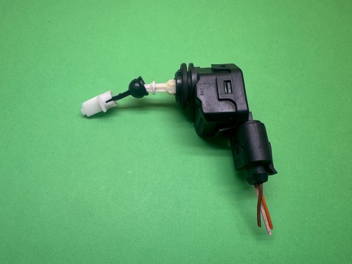 A0008201608 A 000 820 16 08 Mercedes Benz ML E Stellmotor Frontscheinwerfer