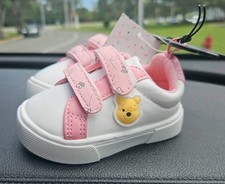 Disney Ig Lic Pooh Baby Shoes Pink  White 3