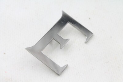 alte Anstecknadel Pin Buchstabe E 3cm x 4,3cm Anstecker Nadel Sammler