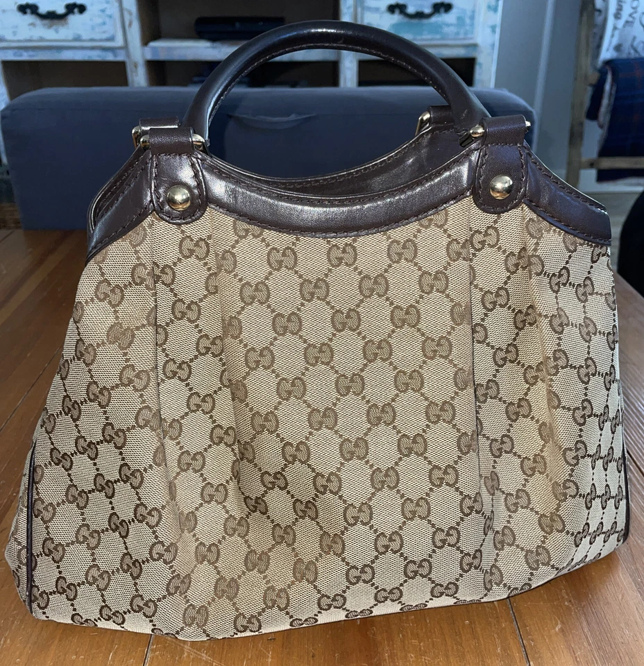 Usado en Excelente Condición Auténtico GUCCI Sukey GG Mediano Original GG Bolso de Mano/Bolso de Hombro de Lona Foto 2 de 4